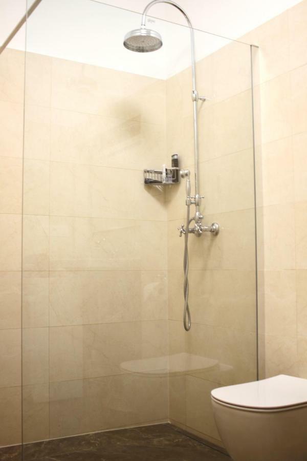 Paul'S Palace - Absolute Center! บราติสลาวา ภายนอก รูปภาพ
